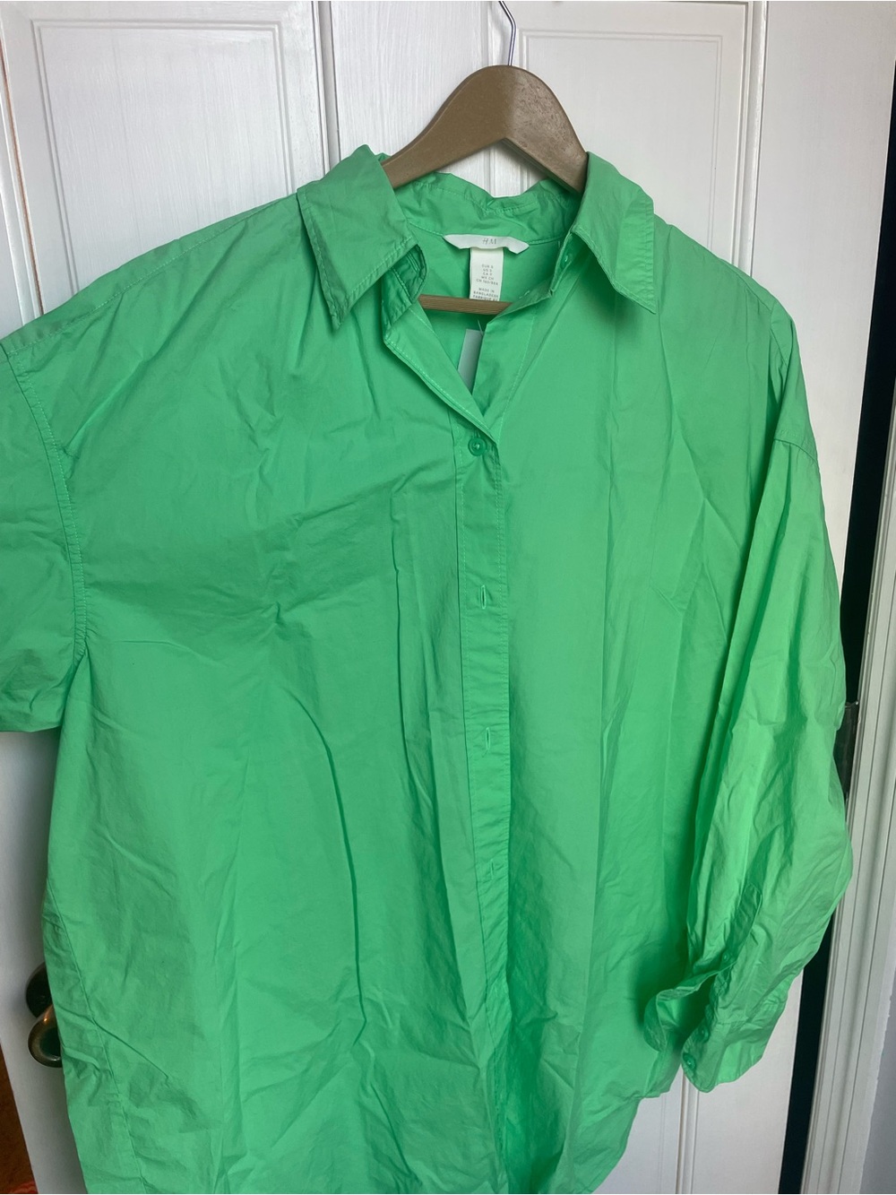NWT H&M Green Button-Up Shirt